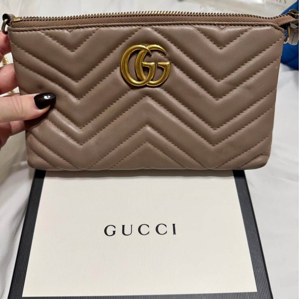 Gucci crossbody - gift for holidays 40% off retail cost